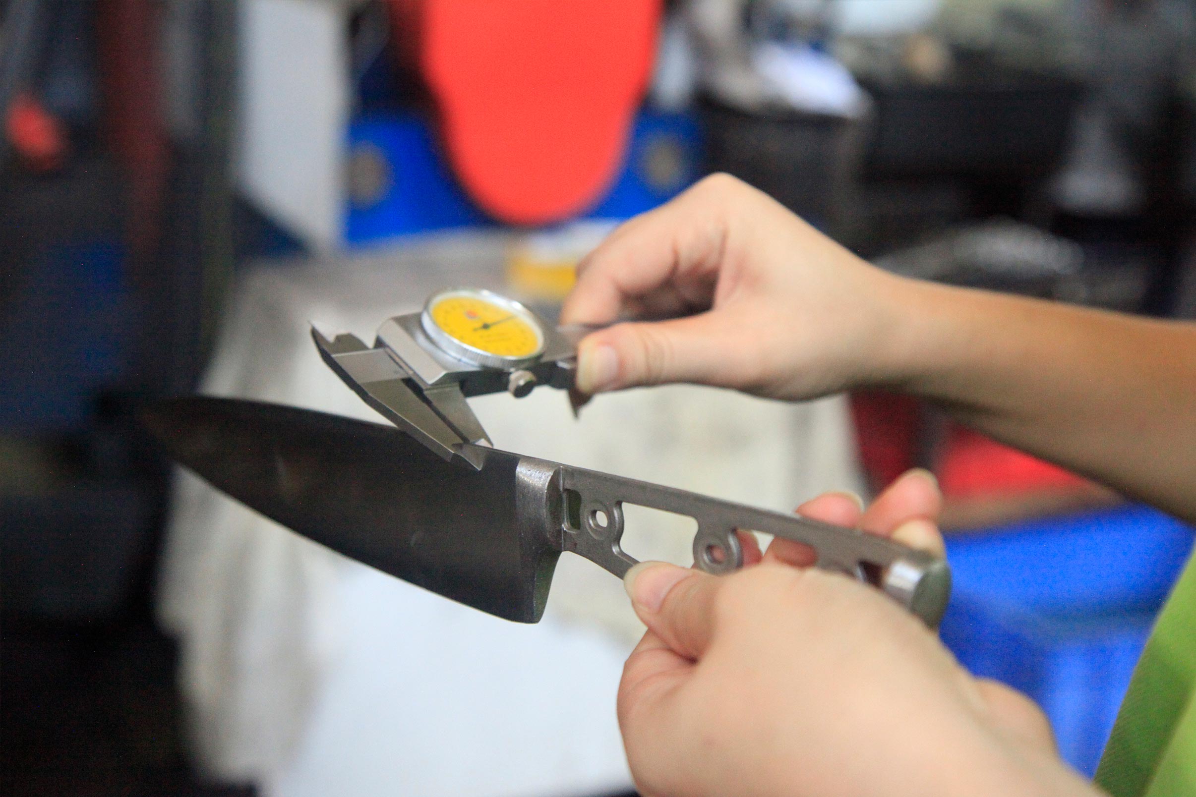  Everhealth produce cuchillos de alta calidad para su marca 