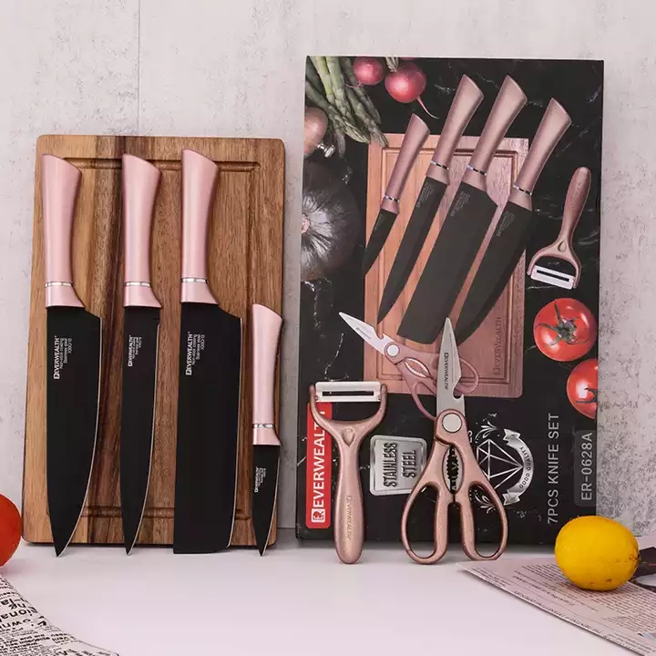 Caja de regalo de venta caliente 7 utensilios de cocina, juego de cuchillo negro de acero inoxidable con placa de corte 